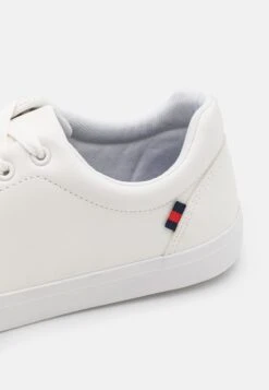 Pier One Unisex - Baskets Basses - White -Pier One Soldes Magasin 1e08045fec014ab382da64da74b462a7