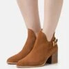 Pier One Leather - Bottines - Cognac