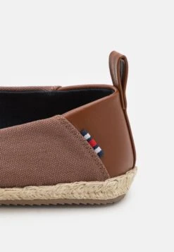 Pier One Unisex - Espadrilles - Brown -Pier One Soldes Magasin 9a52ce945a2849ed8945c8f267c0bb52