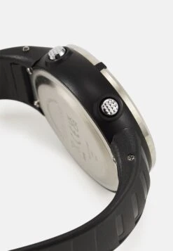 Pier One Montre À Affichage Digital - Black -Pier One Soldes Magasin dfcadef68cfc4a609a0016c90bfeab73