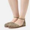 Pier One Leather - Sandales - Mint