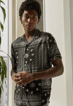 Pier One Unisex - Chemise - Black -Pier One Soldes Magasin f1f41040afc04553bf31d58a923943f8